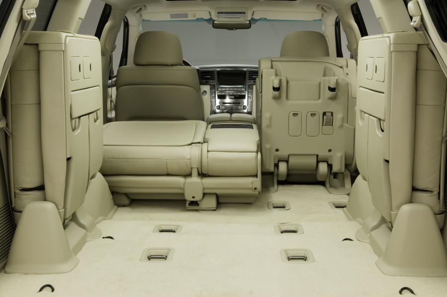  Lexus LX570 2008 года  (фото 86 из 221)